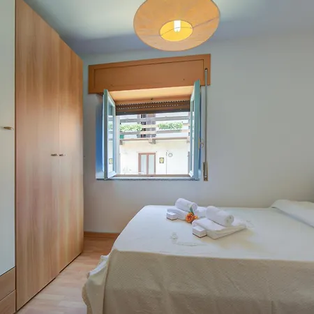 Daire Oasi Di Pace Lake View Balcony - Happy Lesa