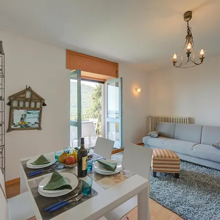 Daire Oasi Di Pace Lake View Balcony - Happy *