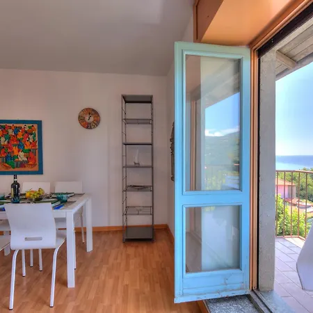 Daire Oasi Di Pace Lake View Balcony - Happy